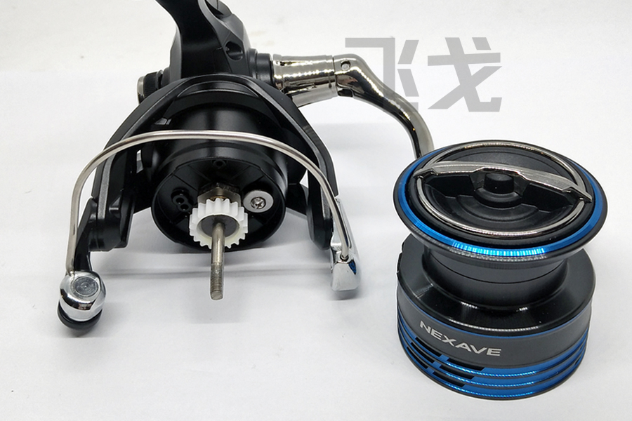 ŵSHIMANO NEXAVE 21β